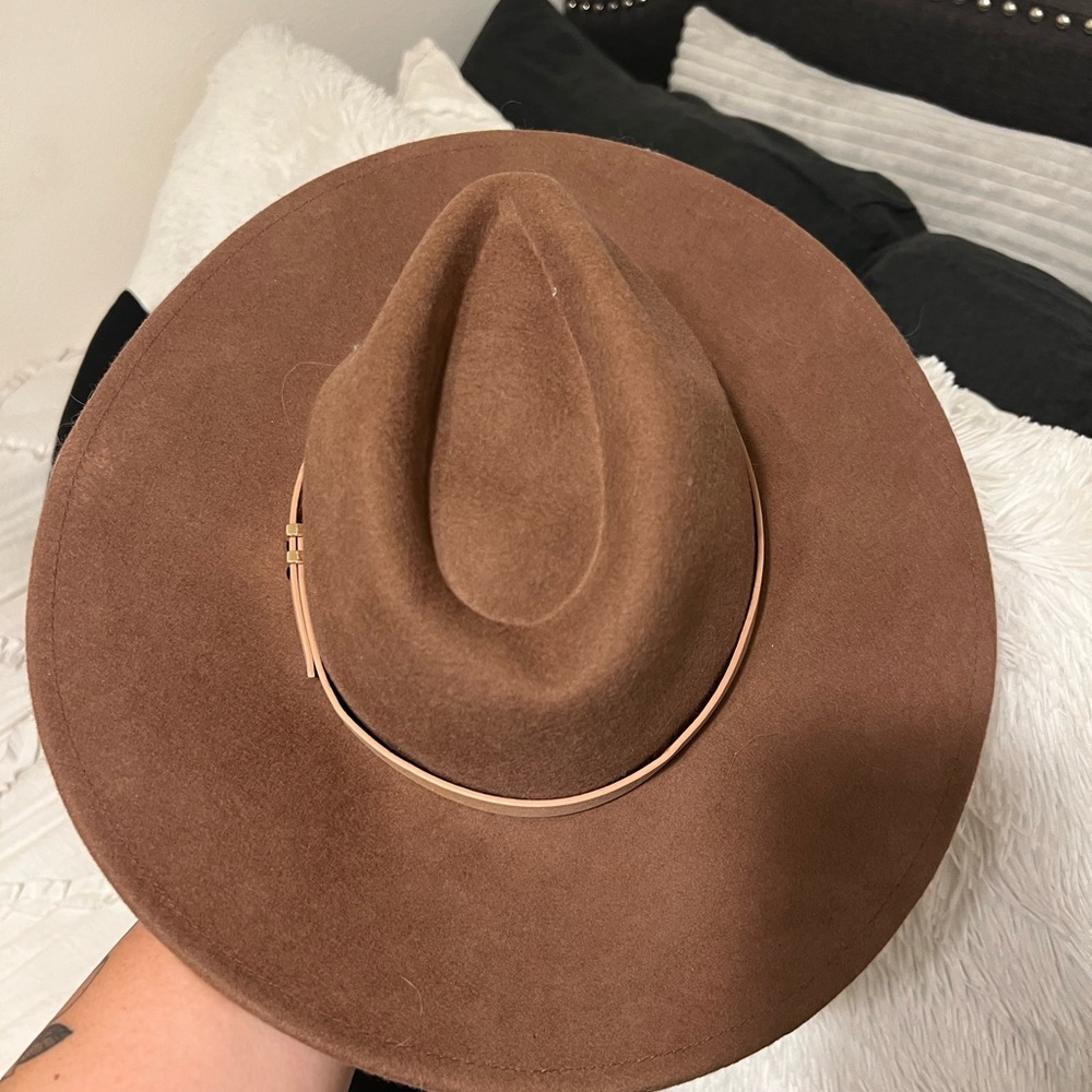 Hat - Picture 2 of 6
